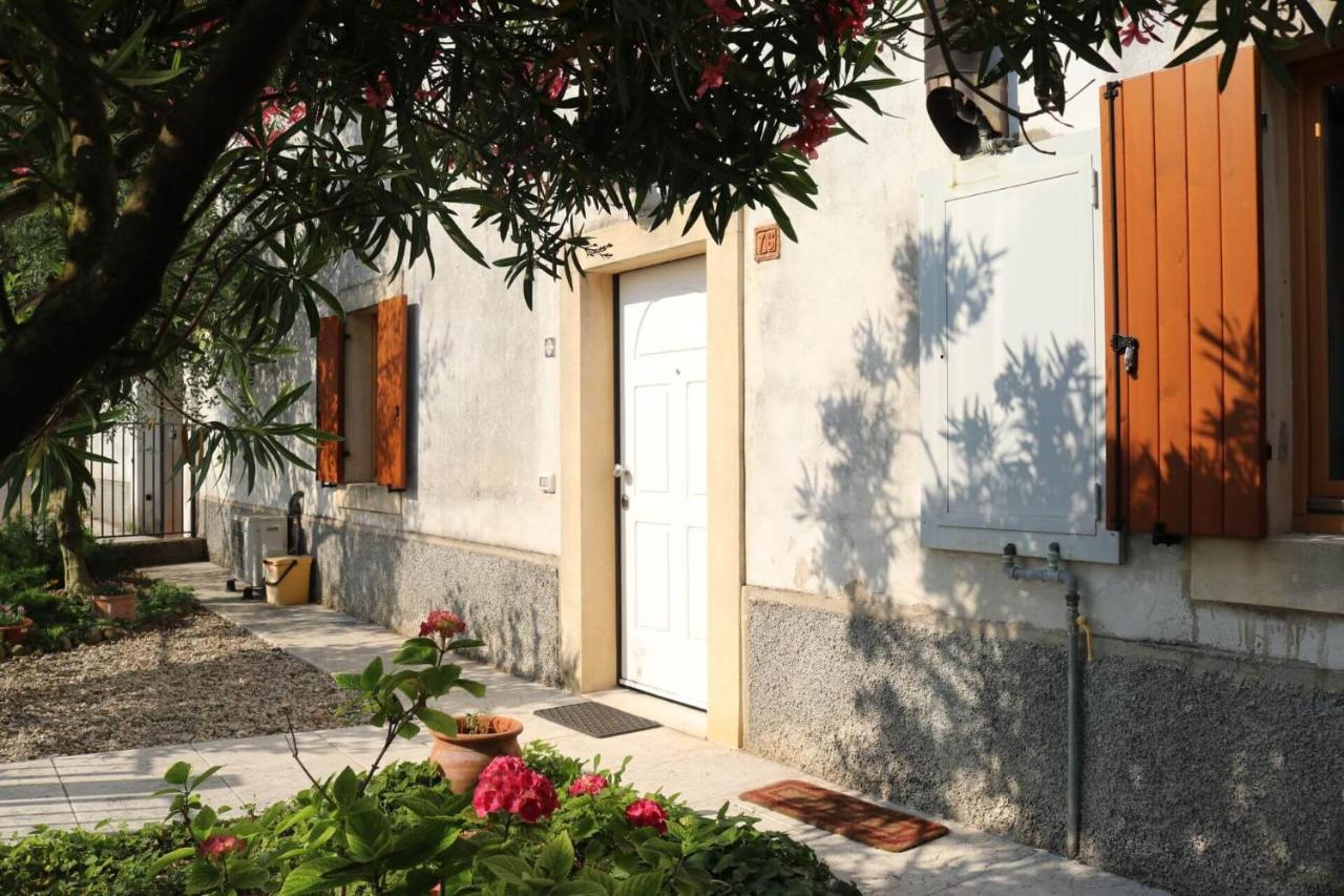 Appartement Casa Jasmin, 2 Floors, Private Garden à Vérone Extérieur photo